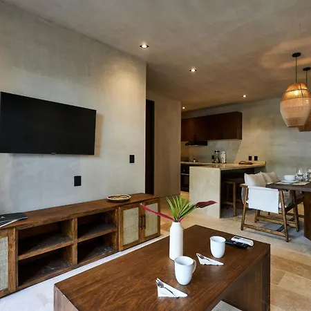 Bakal By Lockey Hotel 4*