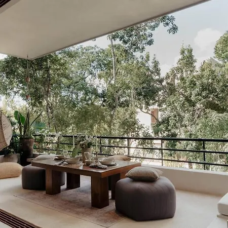 Jungle Luxe: Private Hottub, Terrace - Holistika *