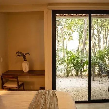 2 Bedbath-tulum-private Pool *