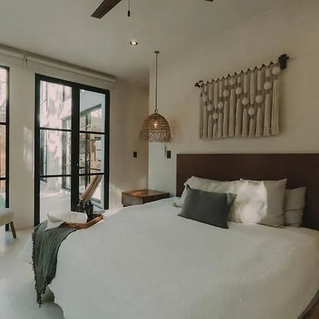 De Luz 4 Bedrooms & 2 Private Pools Villa