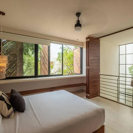 Premium House In A Gated Community Of La Veleta With 2 Private Pools, Backyard And Outdoor Seating *