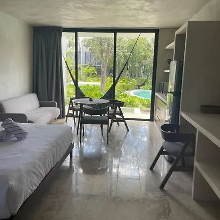 Sweet With Private Pool Apartment