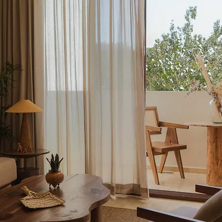 Apartment Luxury Studio With Rooftop Pool Bliss In La Veleta, Upscale Amenities *