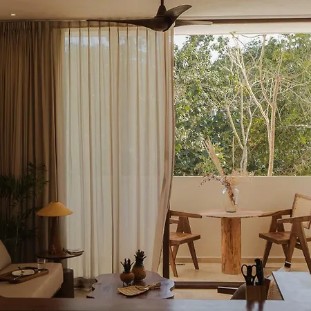 Luxury Studio With Rooftop Pool Bliss In La Veleta, Upscale Amenities *