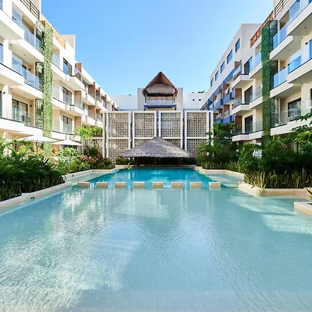 Apartment Modern In With Private Balcony, Shared Swimming Pool And Childrens Play Area *