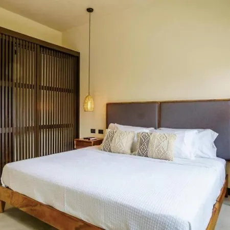 Villa Tropical House For 12 People & 2 Pools In La Veleta, *