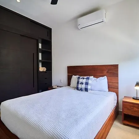 Serene Private Rooftop Jacuzzi Penthouse 2 Pools 5 Min To + Gym