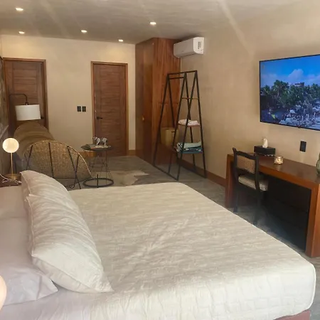 Talulah Living Aparthotel *