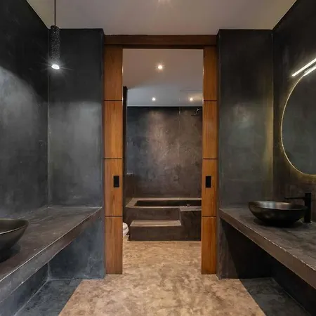 Luxury 3br House Rooftop Pool In Prime Area Holiday home *