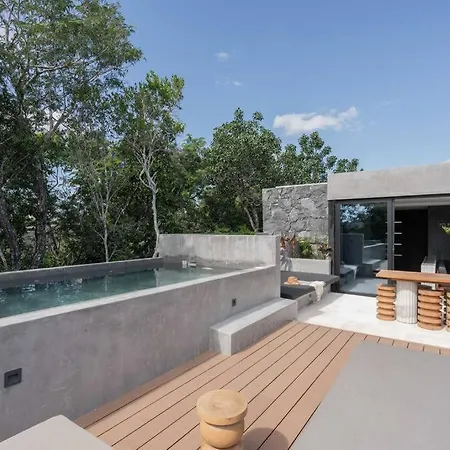 Luxury 3br House Rooftop Pool In Prime Area Holiday home *