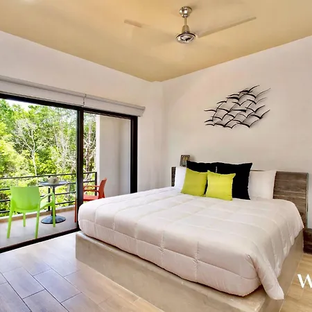 Holiday home 3br Exclusive Townthouse Private Rooftop Pool *