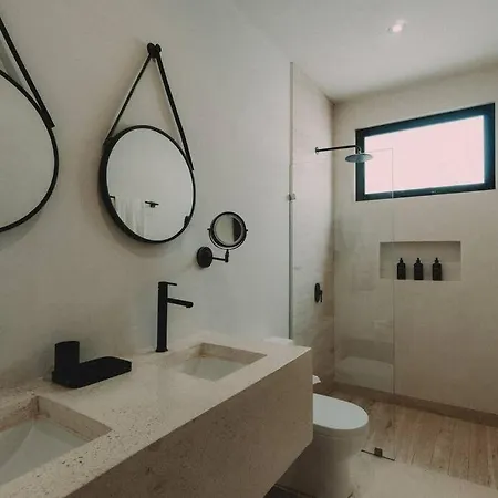 Villa De Luz 4 Bedrooms & 2 Private Pools