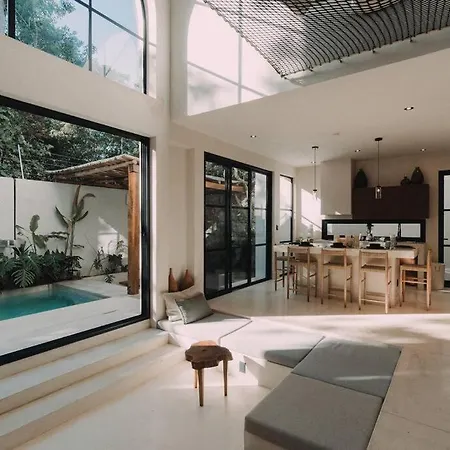 Villa De Luz 4 Bedrooms & 2 Private Pools *