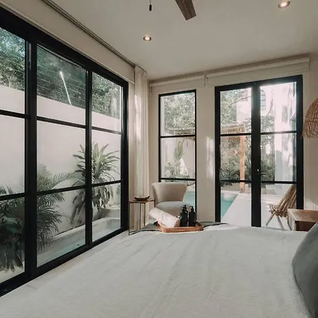 Villa De Luz 4 Bedrooms & 2 Private Pools