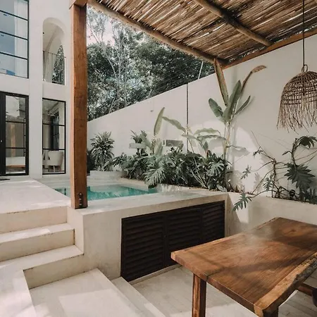 De Luz 4 Bedrooms & 2 Private Pools Villa *