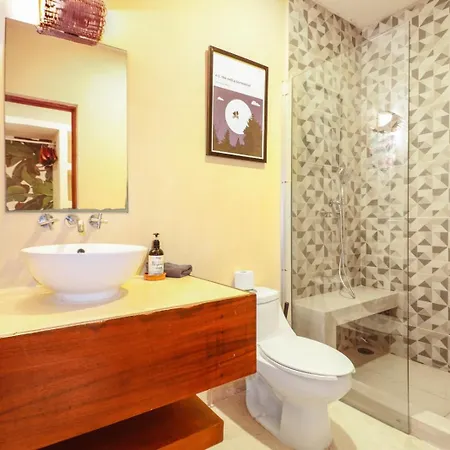 8ppl Penthouse Private Pool Apartment