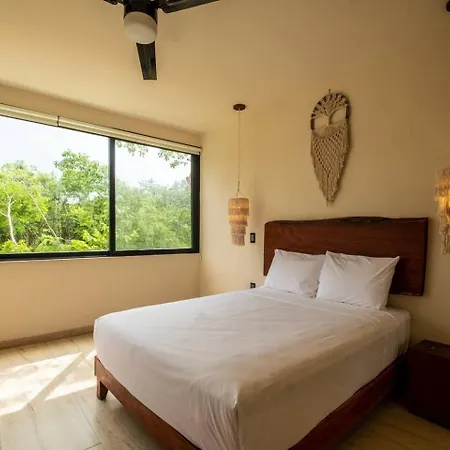 Premium House In A Gated Community Of La Veleta With 2 Private Pools, Backyard And Outdoor Seating Holiday home