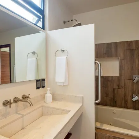Holiday home Premium House In A Gated Community Of La Veleta With 2 Private Pools, Backyard And Outdoor Seating