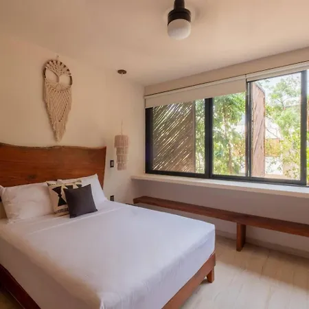 Premium House In A Gated Community Of La Veleta With 2 Private Pools, Backyard And Outdoor Seating Holiday home