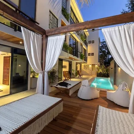 Harrisson Mansion Hotel Tulum