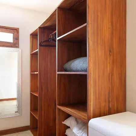 Privada 8 Villa *