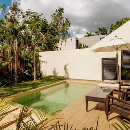 Tropical House For 12 People & 2 Pools In La Veleta,