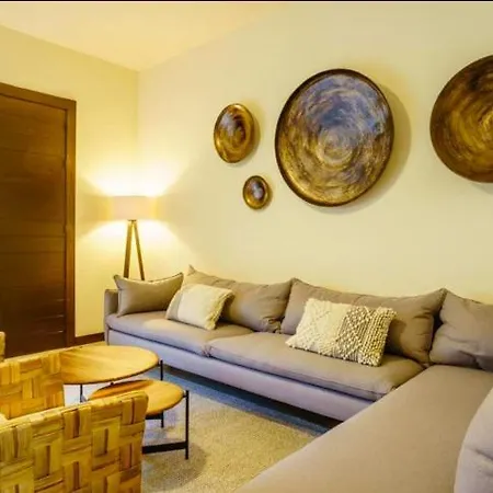 Tropical House For 12 People & 2 Pools In La Veleta,