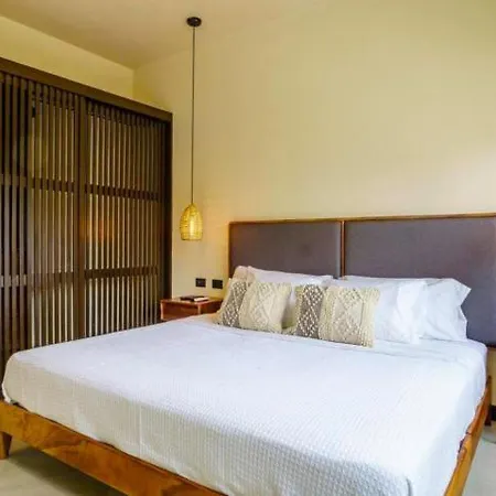 Tropical House For 12 People & 2 Pools In La Veleta, *