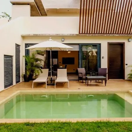 Tropical House For 12 People & 2 Pools In La Veleta, Villa