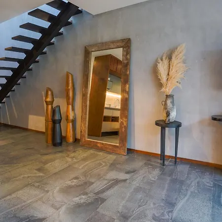 Miraluna Stunning Penthouse In Exclusive Area