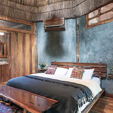 Casa Moksha 4*