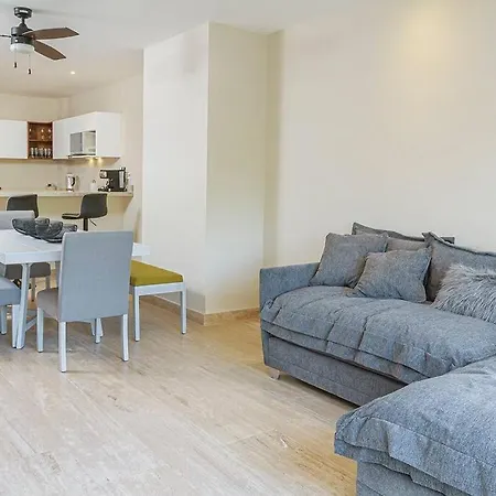 Penthouse 2br & Private Pool In *