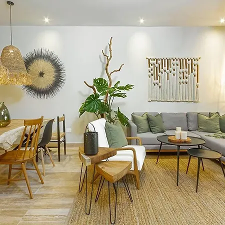 Elegant+spacious+bikes &
