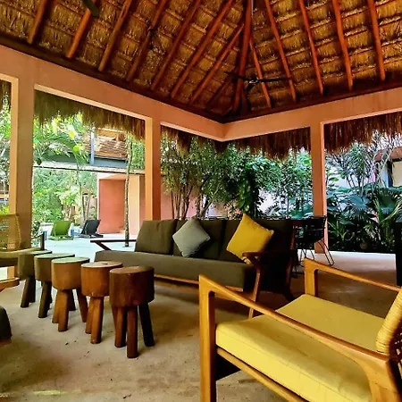 Aldea Zama Gem / Stylish Retreat 1250sqft / 116sqm Tulum