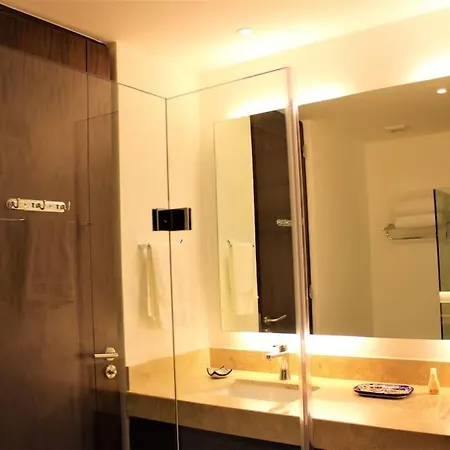 Aldea Zama Gem / Stylish Retreat 1250sqft / 116sqm Apartment
