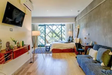 Holiday home New Chic Studio Private Balcony Roof Pool Gym *