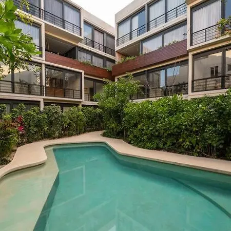 Apartment New 2 Bd With Private Balcony *