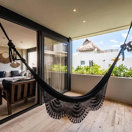 New 2 Bd With Private Balcony Apartment