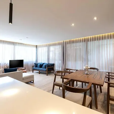 New 2 Bd With Private Balcony Apartment