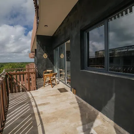 2 Rec/hotel Area/infinity Pool-301d