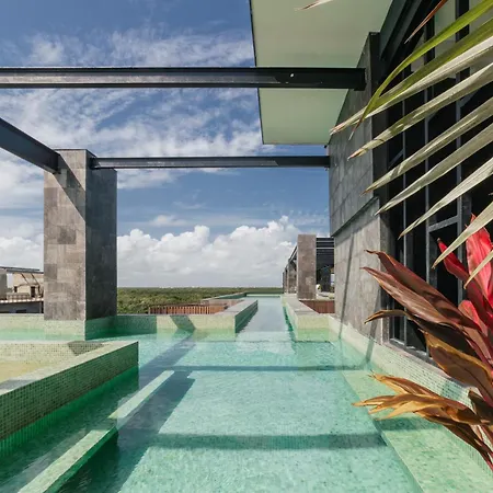 2 Rec/hotel Area/infinity Pool-301d