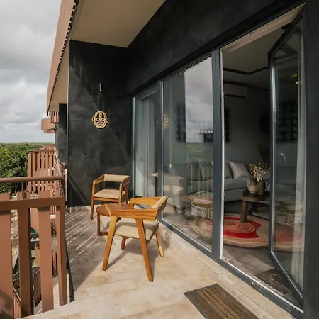 2 Rec/hotel Area/infinity Pool-301d Apartment *