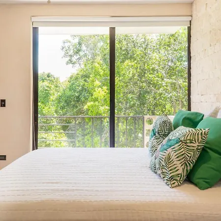 Apartment Spacious Ph. Amazing Roof-top Pool.near Beach/town Tulum