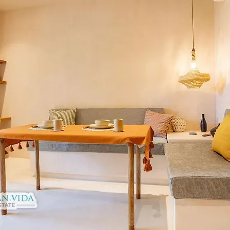Lavish New Studio-resort Style Complex *