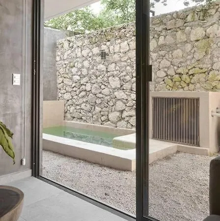 Boho Bliss: 2 Bd W/ Private Pool Apartment