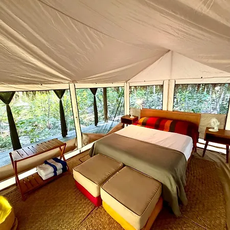 Glamping Bunga Lotus Tulum