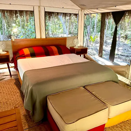 Camping Glamping Bunga Lotus Tulum