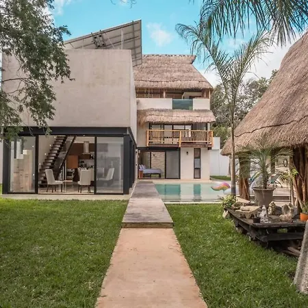 Oasis 4 Bedroom In La Veleta Tulum