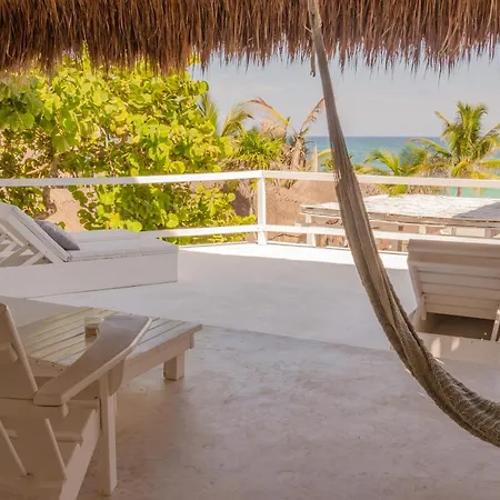 Villa 12br Beachfront Private With Infinity Pool By Solmar