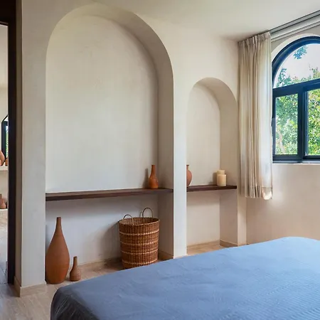 Apartment New! Private Pool. Near Beach&town. 200mb Wi-fi